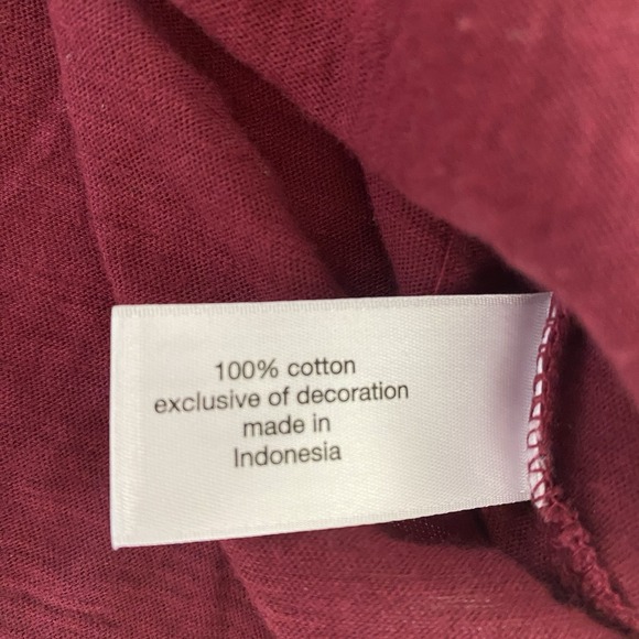 Lane Bryant 18 / 20 Maroon Cap Sleeve Bow Top Maroon Black 18/20 Bows T Shirt - Picture 8 of 10